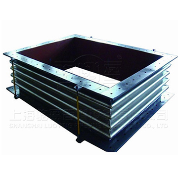 矩形<a href=http://www.qdhtd.com target=_blank class=infotextkey>波紋補償器</a>2.jpg