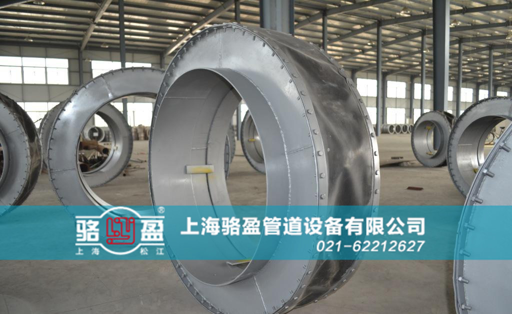 <a href=http://www.qdhtd.com target=_blank class=infotextkey>非金屬補償器</a>生產(chǎn)車間